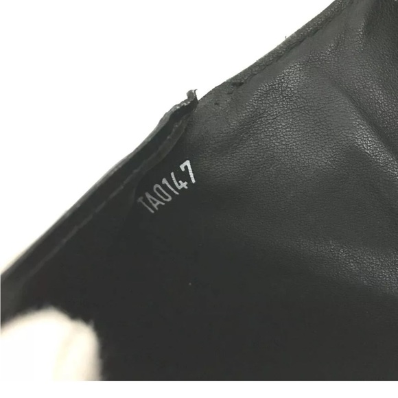 Louis Vuitton Damier Cobalt 2017 America's Cup Brazza Long Wallet - Picture 13 of 13